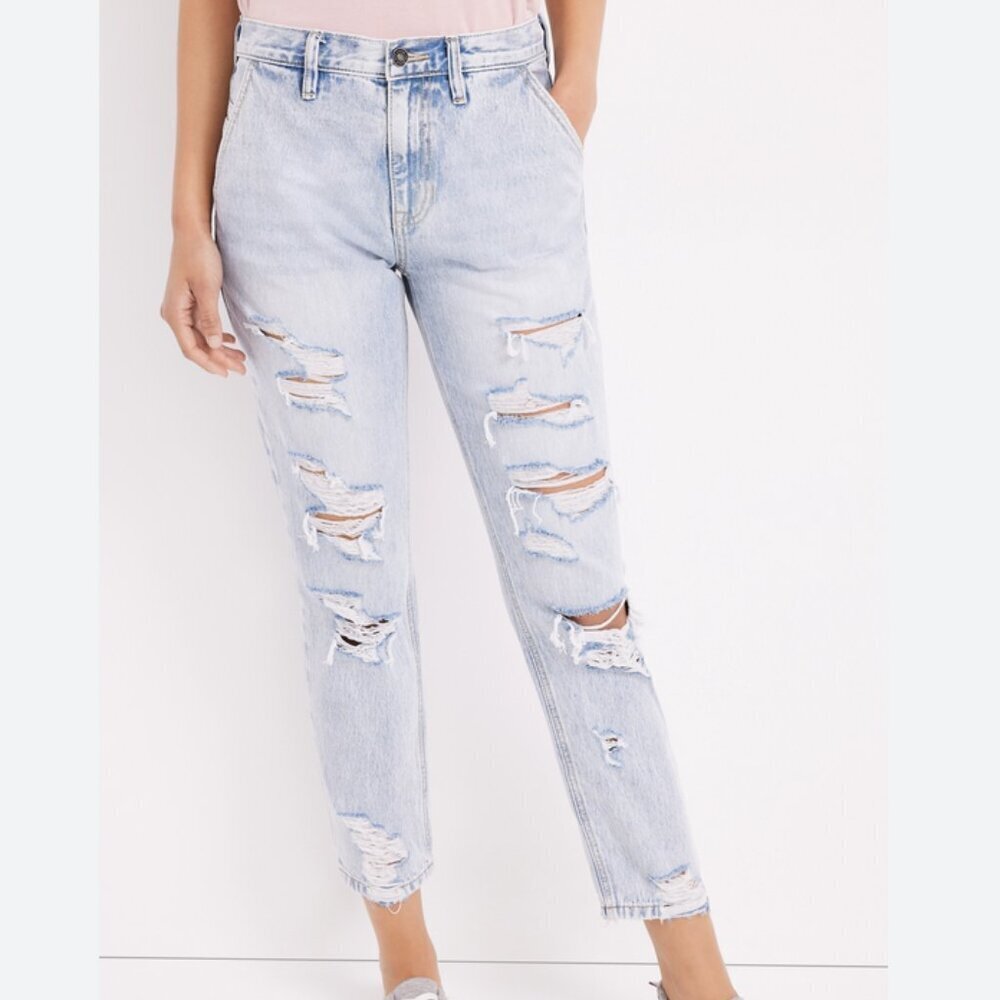 KanCan Nonstretch High‎ Rise Ripped Boyfriend Jeans Thrashed Light Wash Denim 32